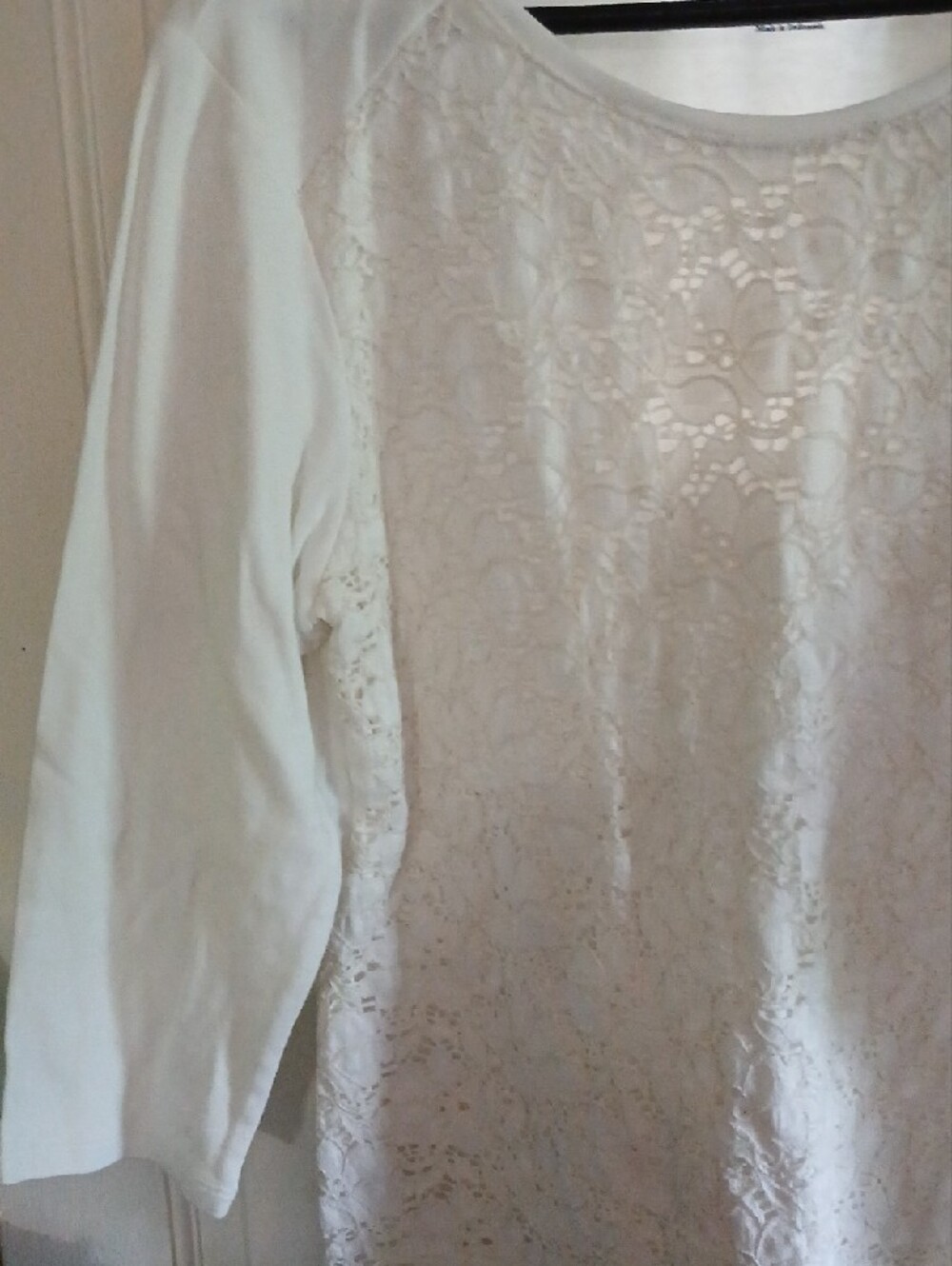 croft & barrow Cream Lace Front Long Sleeve Tee - Picture 4 of 7